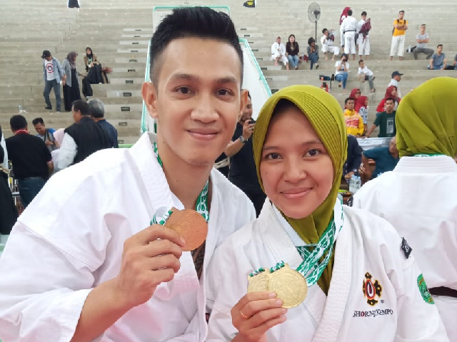 Salah satu Atlit Yang Mendapatkan Medali